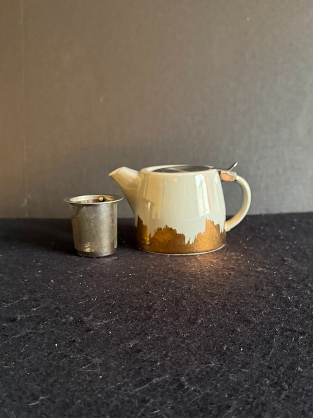 FORLIFE ‘Stump’ Grey/Metallic Gold-Tone Stoneware Teapot W/Infuser